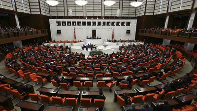 20 bin kişi tahliye mi olacak? İnfaz paketi TBMM'ye sunuldu. Tahliye için şartlar belli oldu. Cezanın 10'da birini çeken...