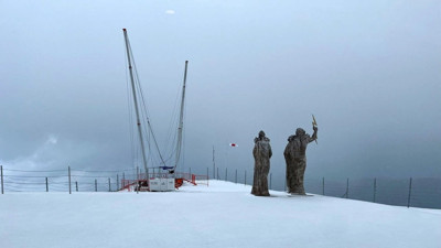 Mayıs ayında yaz turizminin başkentinde kar sürprizi! Lapa lapa kar yağdı