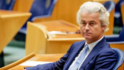 Hollanda'da hükümet düştü!