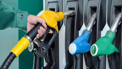 Akaryakıta çifte zam geliyor! Perşembe günü akaryakıt fiyatları belli oldu. İşte güncel benzin, motorin ve LPG fiyatları (12 Haziran 2025)