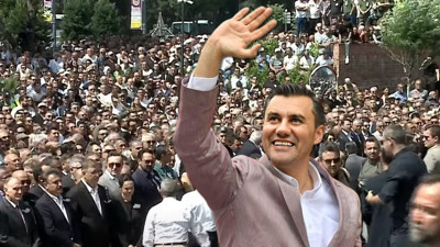 Türkiye Manisa'nın Ferdi babasına veda ediyor! Gözyaşları sel oldu