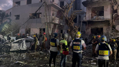 İsrail ve İran savaşında 4'üncü gün! Pezeşkiyan'dan Nükleer Silah açıklaması