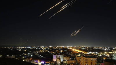 İsrail-İran hattında gerilim had safhada: İsrail, Hamaney'in sığındığı bölgeyi vurdu