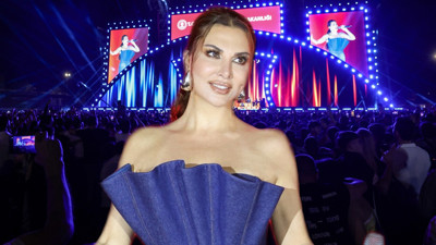 Ebru Yaşar söyledi Karadeniz coştu! Samsun'da muhteşem konser...