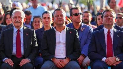 FLAŞ! CHP'de sular durulmuyor! Bazı CHP'li vekiller Kemal Kılıçdaroğlu'na destek verdi. Mevcut yönetime isyan etti... İmamoğlu 'ihanet' diyerek sert çıktı