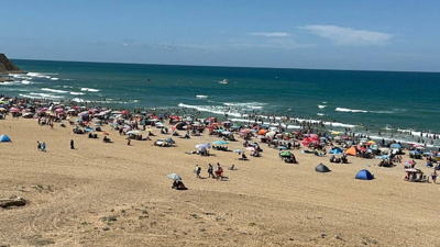 Fırtına uyarılarının ardından İstanbul dahil dört ilde denize girmek yasaklandı