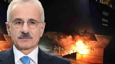 Karadeniz'de iki gemiye drone saldırısı iddiası! Geminin vurulma anı ortaya çıktı! Bakanlık son durumu paylaştı