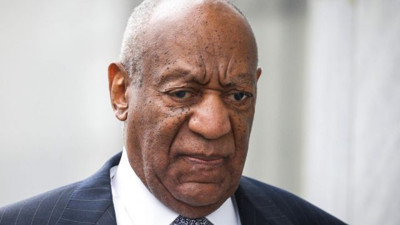 Amerikalı ünlü komedyen Bill Cosby cinsel saldırıdan suçlu bulundu
