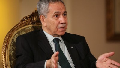 Bülent Arınç'tan kötü haber!