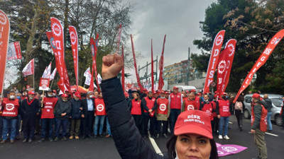 DİSK, asgari ücret için İstanbul'da sokağa indi! Kartal mitinginde 'Asgari ücret 5200 olsun' talebi