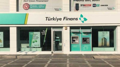 Türkiye Finans yarışa hızlı girdi. Emekliye 10 bin lira promosyon. Emekli banka promosyonunda yarış sürüyor. Türkiye Finans Katılım Bankası 7500 TL verme karar aldı. Banka, emekliye toplamda 10 bin TL  para verecek