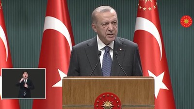 Kabine Toplantısı sona erdi. Cumhurbaşkanı Erdoğan'dan kritik açıklamalar. Milyonların gözü Erdoğan'ın açıklamalarındaydı. Esnaf kredisi, öğrenciye müjde sosyal konut, Alevi açılımı...