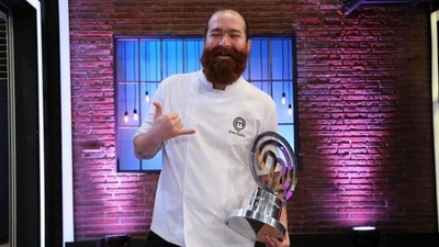 Eren Kaşıkçı kimdir. MasterChef All Star 2023 yarışmacısı Eren Kaşıkçı kaç yaşında. Eren Kaşıkçı nereli?