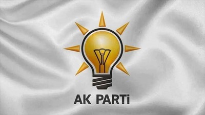 AK Parti ilçe başkanı görevinden istifa etti. AK Parti Domaniç İlçe Başkanı Ahmet Özoğul, görevinden affını isteyerek ilçe başkanlığı görevinden ayrıldı