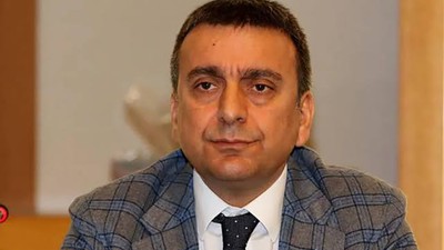 Zafer Partisi'nin İstanbul adayı açıklandı. Partinin İBB için adayı Azmi Karamahmutoğlu oldu. Azmi Karamahmutoğlu kimdir?