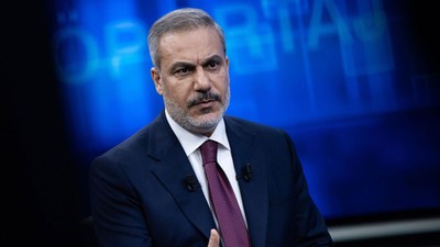 Suriye'de Yaşayan Kürtlere Haklarının Verilmesi Gerekiyor. Hakan Fidan'dan dikkat çeken Açıklamalar. YPG İçin Sert çıktı: Kendilerini Lağvetsinler Bu Bir Zorunluluk