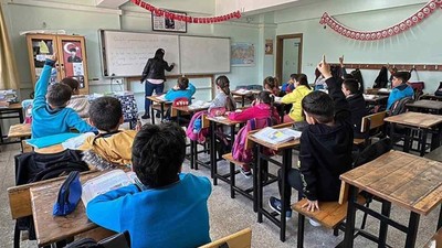 İstanbul'daki deprem sonrası Tekirdağ ve Kocaeli'de okullar tatil edildi