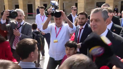 Anıtkabir'de Özgür Özel'e 'Ali Koç' sorusu!