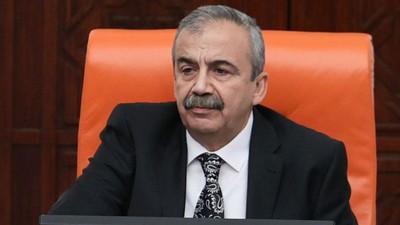 Sırrı Süreyya Önder hayatını kaybetti