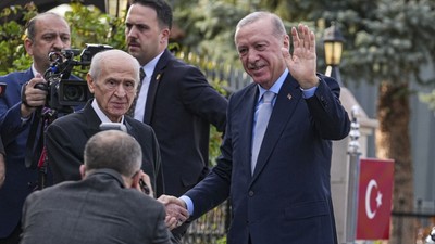 Devlet Bahçeli: Türkiye'nin Erdoğan'a ihtiyacı var. Cumhurbaşkanının yolundan caymaya hakkı yoktur