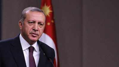 Cumhurbaşkanı Erdoğan'dan barış trafiği! Macron ve Putin ile görüştü