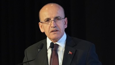 Mehmet Şimşek, Sözcü'nün manşetine yanıt verdi! Hayatımda ilk kez gördüğüm kişilerin geçmişlerini ve geleceklerini bilmem imkansız...