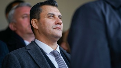 Manisa Büyükşehir Belediye Başkanı Ferdi Zeyrek yoğun bakıma kaldırıldı. Durumu kritik. Son sağlık durumunu başhekim açıkladı