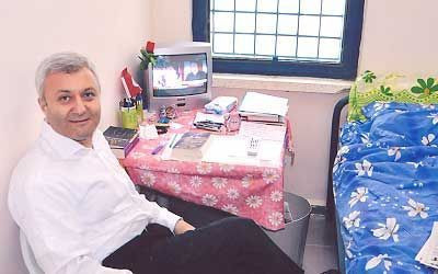 Gazeteci vekil Tuncay Özkan ameliyat oldu