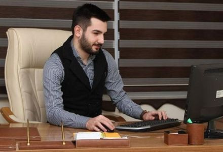 Twitter'dan o isme çifte rozet