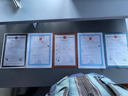 Antalya'da 'Çukur Çetesi'ne operasyon. 'Tefecilik', 'Nitelikli dolandırıcılık' ve 'Yağma'... 11 milyar lira gelir - Resim : 3