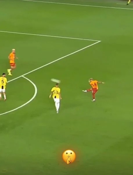 Torreira'dan Acun Ilıcalı'ya 3-1 göndermesi! - Resim : 2