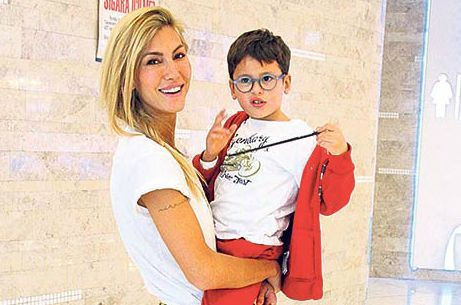 Çağla Şıkel: Çocuklarım için oya yapar satarım