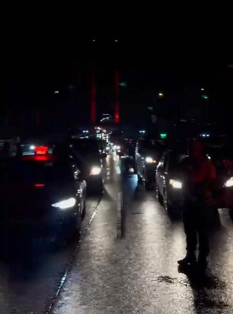 Korkunç anlar! Otomobil alev alev yandı - Resim : 5