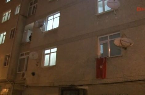 Cem Küçük'ün evine silahlı saldırı!