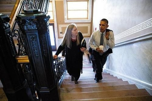 Bu kez soruları Obama sordu ödüllü yazar yanıtladı