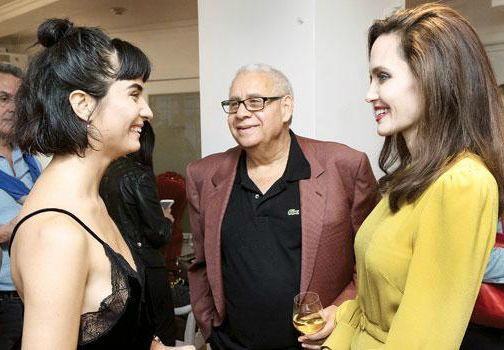 Los Angeles'ta Angelina Jolie ile Tuba Büyüküstün buluşması!
