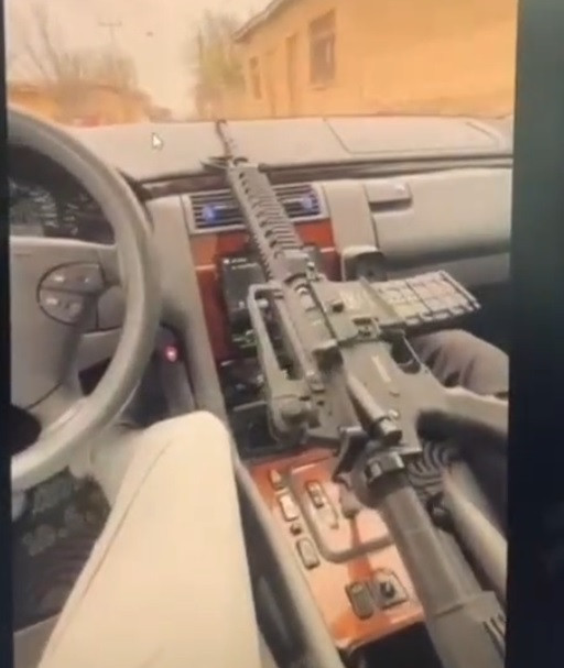 Meydan okuyan fotoroman çetesine baskın! - Resim : 3