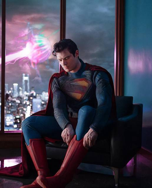 İşte yeni Superman Legacy! - Resim : 3