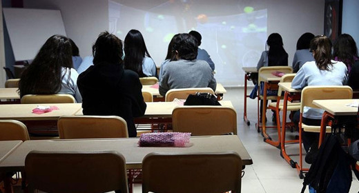 Liseleri ilgilendiren yeni düzenlemeler Resmi Gazete'de yayımlandı. İşte değişen kurallar