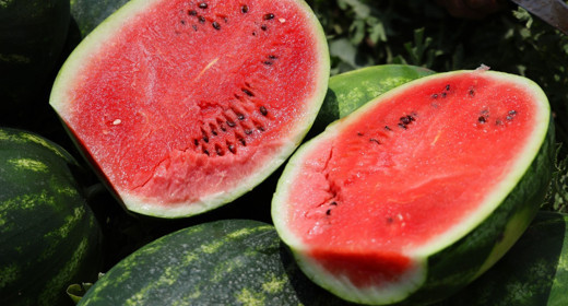 Bıçak kullanmadan karpuz kesmenin tüyosu ortaya çıktı