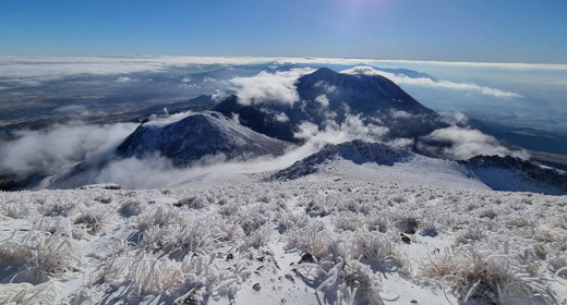 Zirve beyaza büründü: Kartpostallık görüntüler oluştu