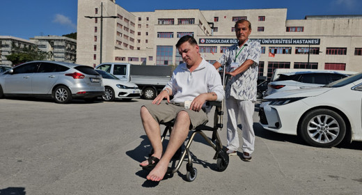 Karın ağrısı ile gittiği hastanede yürüyemez hale geldi! Yapılan iğne hayatına mal oluyordu