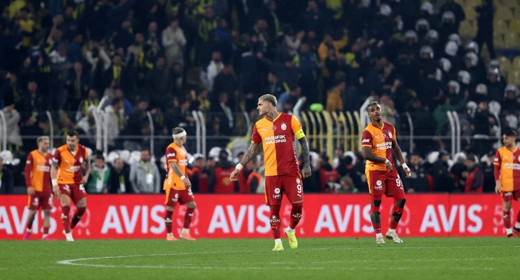 Galatasaray'da derbi sonrası bomba patladı