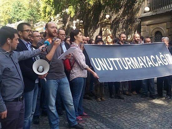 Basın ve yayınevi çalışanları: Öfkeliyiz, yastayız, isyandayız!