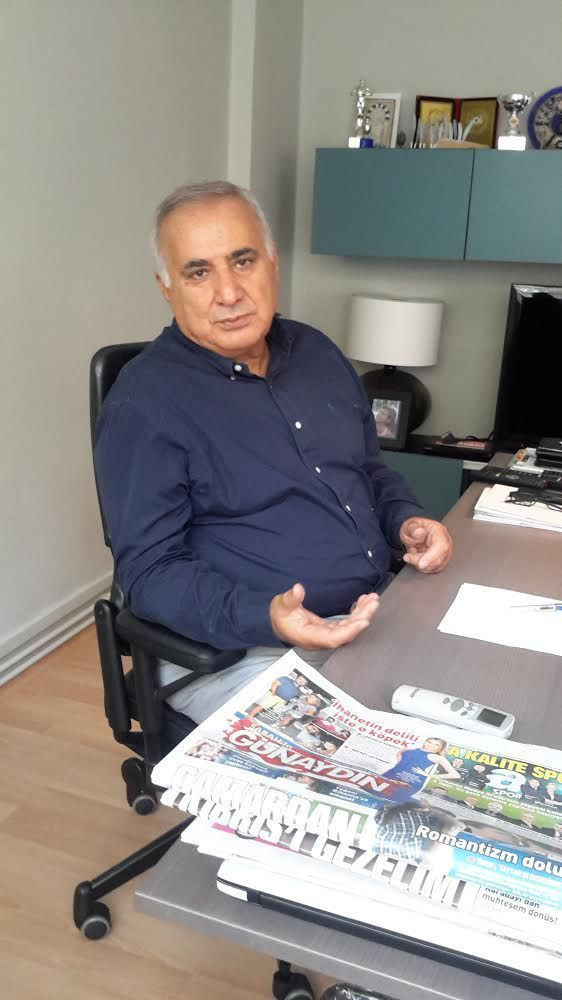 Duayen televizyoncu Faruk Bayhan: 'İzleyiciyi diziyle boğduk, artık basit yapımlar revaçta'