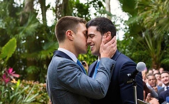 Ünlü haberci evlendi!