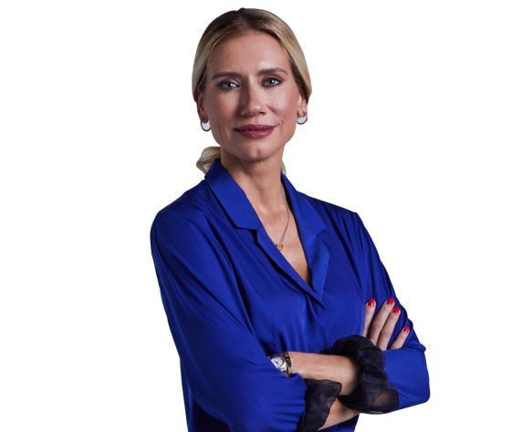 EKOTÜRK kadrosuna hangi ödüllü gazeteci katıldı?