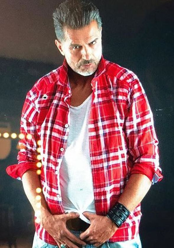 Zeki Müren'le adı anılan Yaşar Alptekin kimdir? Yaşar Alptekin kaç yaşında ve nereli? - Resim : 2