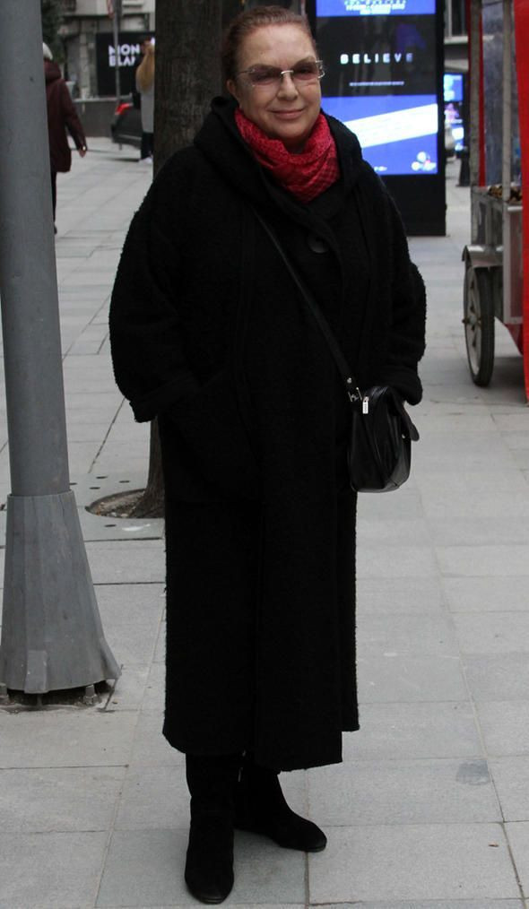 Usta oyuncudan Özcan Deniz’e sitem!