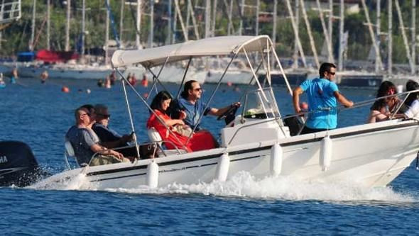 Deniz Çakır'ın aşk tatili - Resim : 3